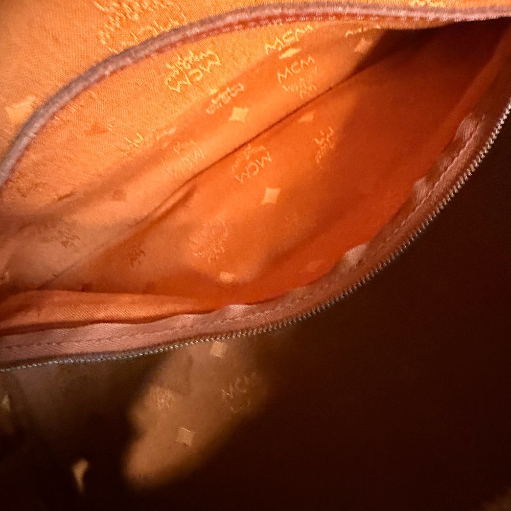 Vintage MCM Boston bag in Cognac. - Picture 12 of 16